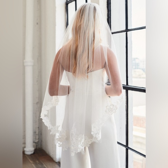 En Vogue NWT bridal Veil - Picture 2 of 5
